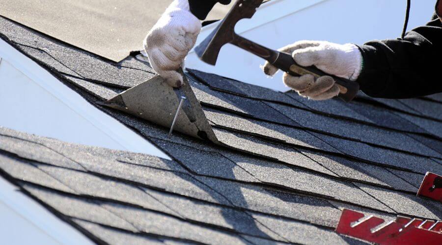 Professional gutter cleaning in Marion, IN